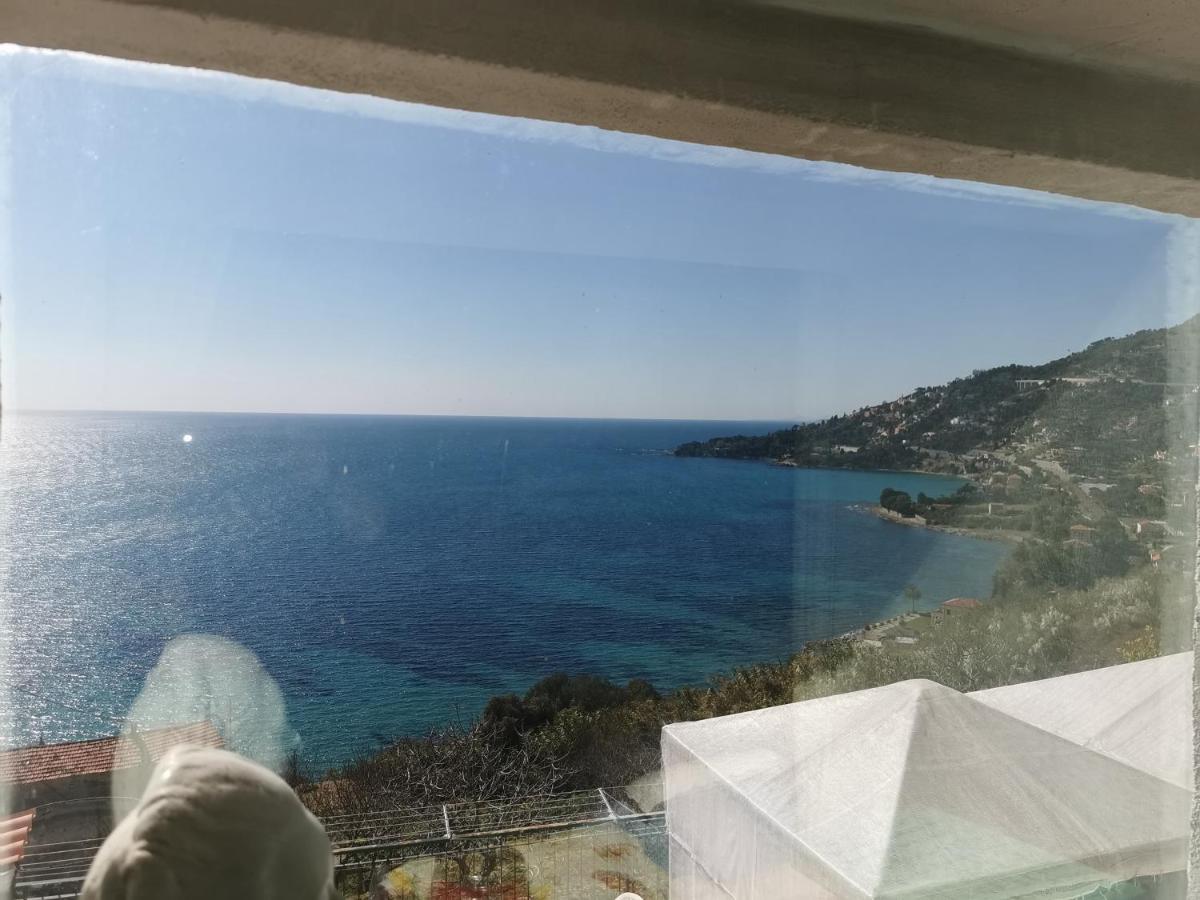 Romantic Casa Lorenzina Affittacamere Вентимиля Екстериор снимка