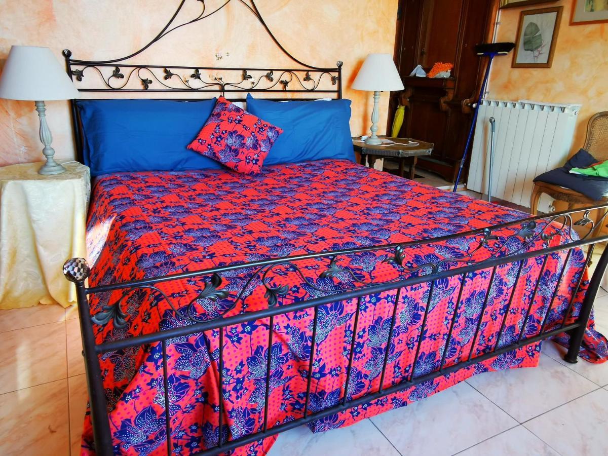 Romantic Casa Lorenzina Affittacamere Вентимиля Екстериор снимка
